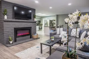 Flagstaff; Big house with Hot Tub Close to downtown, Secluded in the cool pines. - Image 2