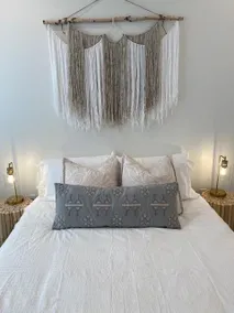 Boho beach bungalow- walk to Poplar Beach - Image 3