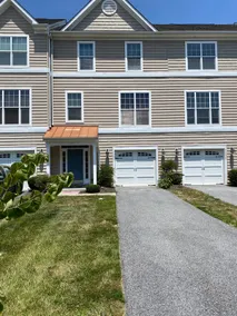 Luxury 4 BR townhome with pool - close to beach - Image 4