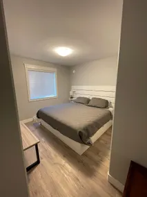 Cozy 1 Bedroom Private Suite - Image 5