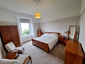 Stunning seafront apartment - Image 3