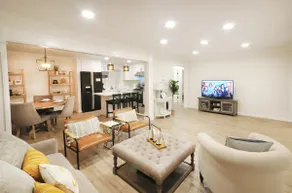 Spacious SGV Home - Universal, Disneyland & Ktown - Image 2