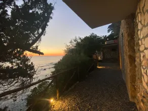 Frontemare house with exclusive sea access - Image 5