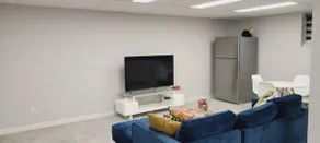 Cheerful 1 bedroom basement home with parking. - Image 4