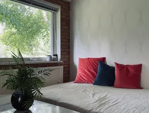 Apartment with view of nice park - Image 5