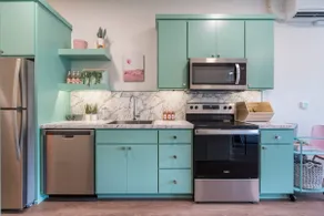 5th St Location! Aesthetic Design•Smart TV•Wi-Fi - Image 4