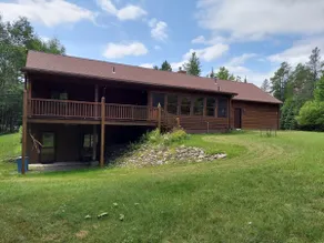 Peaceful 3 bedroom cabin on UTV/snowmobile trails - Image 2