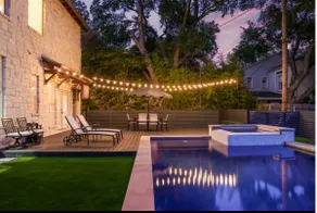 Central, Private Pool/Spa, Downtown, F1, UT, ACL - Image 2