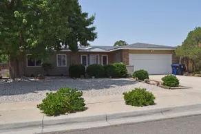 ~Southwest Escape~ Cozy Family & Pet Friendly Home - Image 2