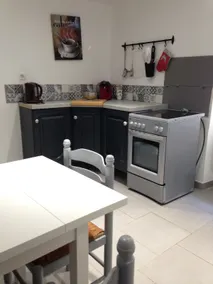 city center vacation rental - L'Annexe 6 people - Image 3