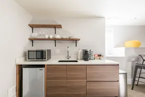Renovated Studio ♥ Sparkling Clean ♥ RiNo/CityPark - Image 3