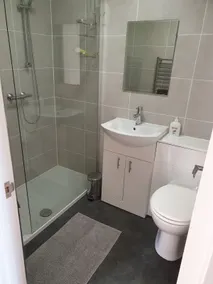 2 x bedroomed en-suite apartment in Barrow - Image 3