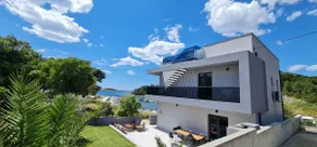Villa Gray - Image 3