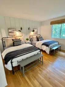 Charming Southampton Light filled Cottage - Image 3