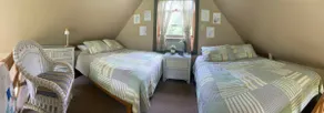 Charming Private Cabin on Red Haven Farm - Image 3