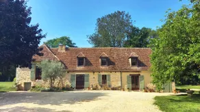 Farmhouse paradise with meadows, forests, animals - Image 2