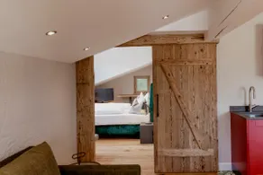 Beautiful, new 90 m² apartment for up to 8 people - Image 2