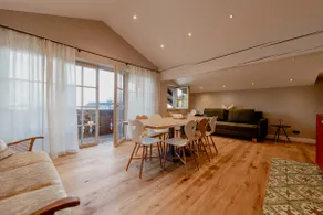 Beautiful, new 90 m² apartment for up to 8 people - Image 3