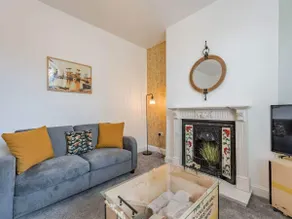Beautiful Georgian Duplex - Image 3