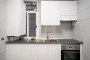 Spectacular flat in Fuencarral/Gran Via - Image 5