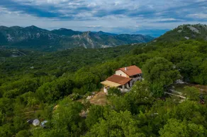 Private villa in the heart of Montenegro, perfect base for exploring the country - Image 4