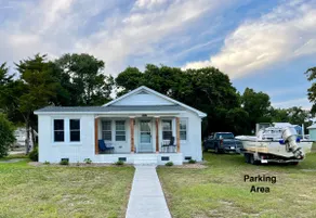 Across from marina and fully renovated! - Image 5