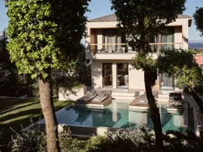 Sentiero Iconic Villa, Heated Pool & Playground - Image 4