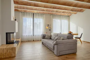 Beautiful house with indoor fireplace. HUTG-059213 - Image 5
