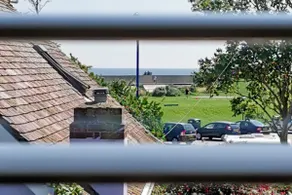 Blue Moon Cottage by the beach - Image 4