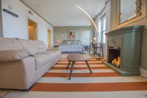 Designer Downtown Condo Suite - Splendid View - Image 3