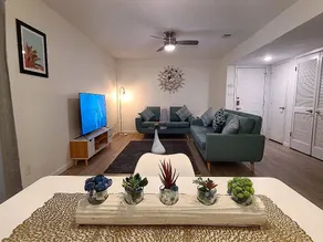 MODERN & STYLISH RETREAT - Image 3