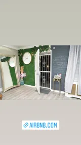 Spacious 3BR Stay Near PHL w/ Patio & Parking - Image 5
