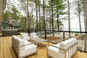 Beachfront Cottage: Private Beach, Hot Tub - Image 5