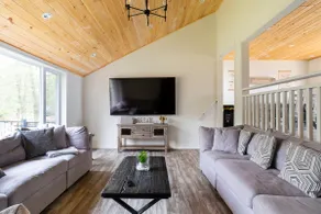 Beachfront Cottage: Private Beach, Hot Tub - Image 3