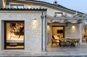 TheLuxuryVillas - Image 5