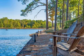Cozy Lakefront home, Firepit, Fireplace - Image 2