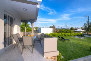 Villa Giota Luxury Living - Free Car & Private Jacuzzi - Image 3