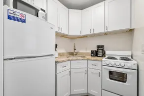 #15-Studio Apt. Steps from beach and Atlantic Ave - Image 2