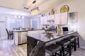 3BR Remodeled Pool & Arcade - Near Stadiums - Image 3