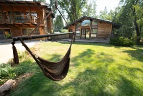 Basecamp Lodge - Image 2