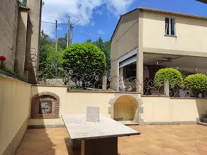 Modern and rural house with pool - Image 2