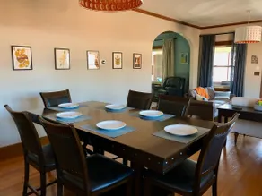 Charming Bungalow - Centrally Located - Image 4