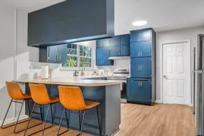 MAGNOLIA BARN \\\\ 7-8 Bedrooms \\\\ 8+ Parking Spots \\\\ 2 Miles from FSU\\Capitol - Image 2