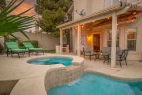 ❤️New 4BR/3Ba with Pool, 9 miles to LV Strip! - Image 2