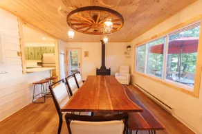 Lakefront Cozy Cottage full of Natural Light - Image 2