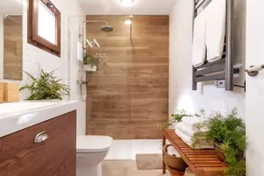 An ideal country house for couples to get away. - Image 4