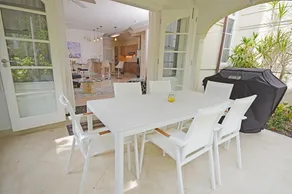 Bajan Luxe Townhome with pool and beach access - Image 5