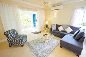 Bajan Luxe Townhome with pool and beach access - Image 2