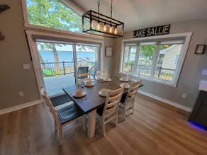 Lake Sallie, King Bed, Sunsets, 4k Tv's - Luxury - Image 2