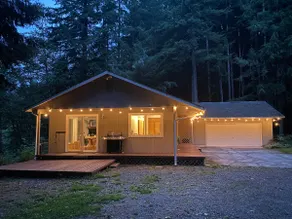 Cozy rainforest getaway - riverfront - Image 2